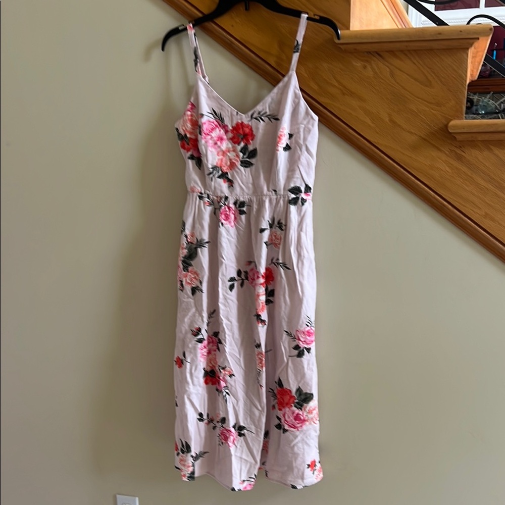 Old Navy Floral Pink Dress Size Medium  wore 1 time out to Dinner